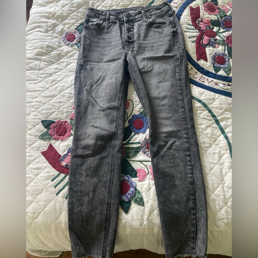 Old Navy Grey Rockstar Skinny Jeans Size 8